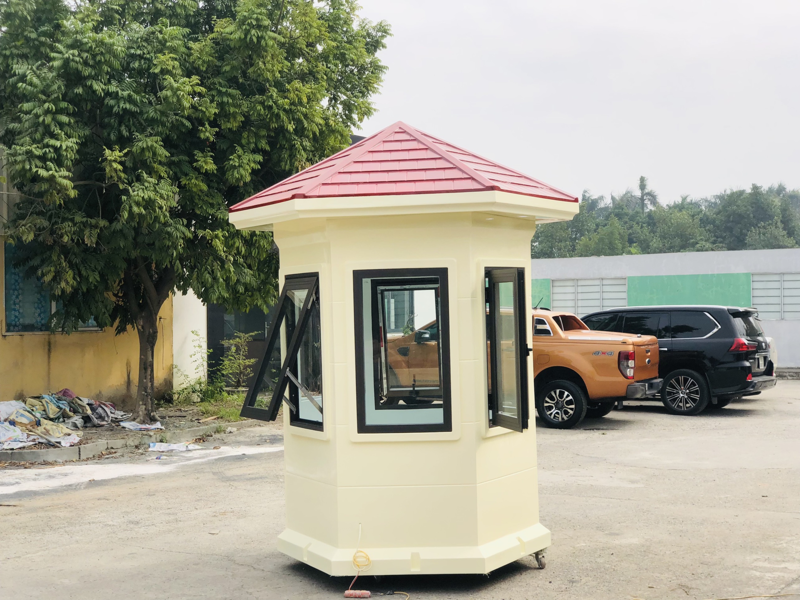 Chung tôi cung cấp cho khách hàng nhiều loại cabin bảo vệ khác nhau