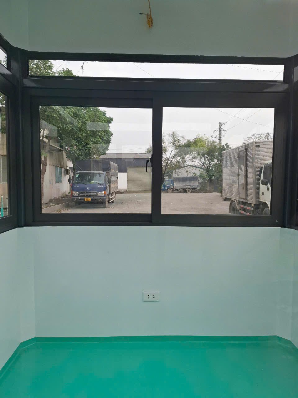 Bên trong đúc bằng composite cao cấp