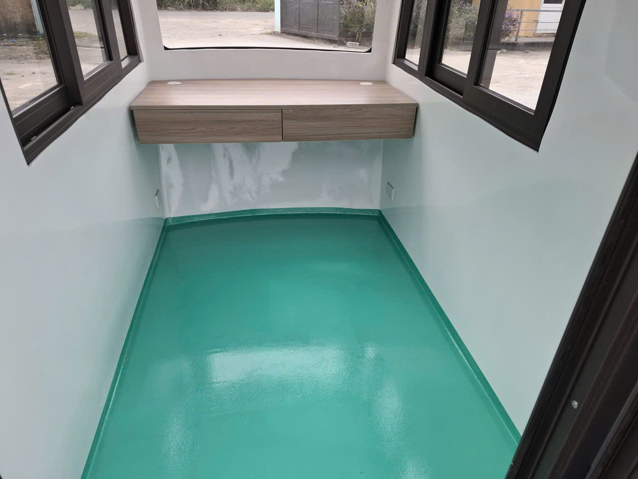 Nội thất phía dưới cabin